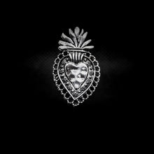 Cargar imagen en el visor de la galería, ANILLO CORAZÓN MILAGROS
