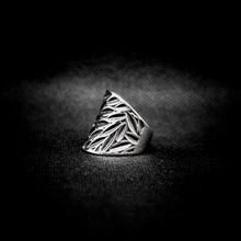 Cargar imagen en el visor de la galería, ANILLO LARGO HOJAS
