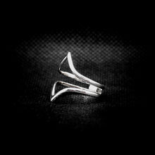 Cargar imagen en el visor de la galería, ANILLO DOBLE V
