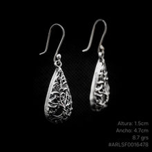 Cargar imagen en el visor de la galería, ARETES LARGOS ÁRBOL
