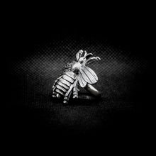 Cargar imagen en el visor de la galería, ANILLO ABEJA
