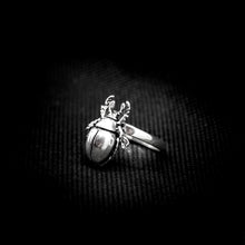 Cargar imagen en el visor de la galería, ANILLO ESCARABAJO

