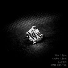 Cargar imagen en el visor de la galería, ANILLO ABSTRACTO
