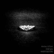 Cargar imagen en el visor de la galería, ANILLO CORAZÓN
