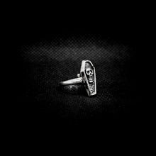 Cargar imagen en el visor de la galería, ANILLO CALAVERA
