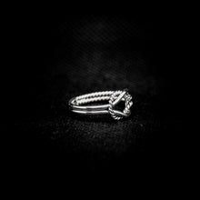 Cargar imagen en el visor de la galería, ANILLO LAZO
