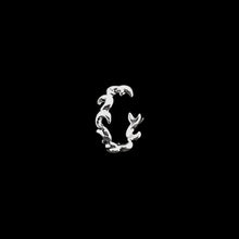 Cargar imagen en el visor de la galería, ANILLO BANDA LUNAS
