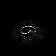 Cargar imagen en el visor de la galería, ANILLO PIRÁMIDE
