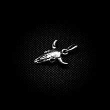 Cargar imagen en el visor de la galería, DIJE CRÁNEO TORO
