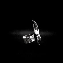 Cargar imagen en el visor de la galería, ANILLO ESCARABAJO
