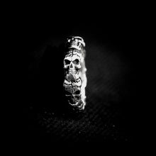 Cargar imagen en el visor de la galería, ANILLO CRÁNEOS
