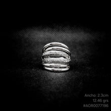 Cargar imagen en el visor de la galería, ANILLO BANDAS
