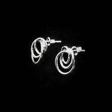 Cargar imagen en el visor de la galería, ARETES ENTRELAZADOS
