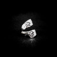 Cargar imagen en el visor de la galería, ANILLO AJUSTABLE MARTILLADO
