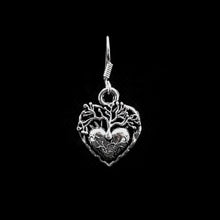 Cargar imagen en el visor de la galería, ARETES AMOR POR MÉXICO
