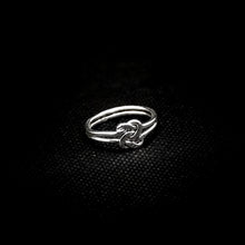 Cargar imagen en el visor de la galería, ANILLO DOBLE NUDO
