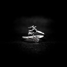 Cargar imagen en el visor de la galería, ANILLO ARAÑA
