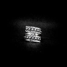 Cargar imagen en el visor de la galería, ANILLO ESPIRAL PUNTOS
