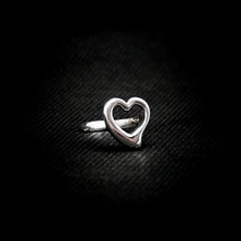 Cargar imagen en el visor de la galería, ANILLO CORAZÓN
