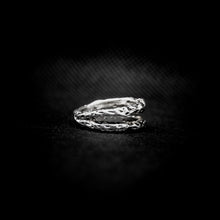 Cargar imagen en el visor de la galería, ANILLO DOBLE RÚSTICO
