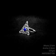 Cargar imagen en el visor de la galería, ANILLO TRIQUETA
