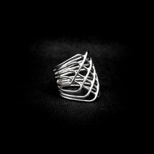 Cargar imagen en el visor de la galería, ANILLO LARGO LÍNEAS
