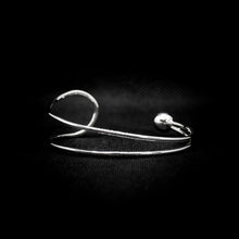 Cargar imagen en el visor de la galería, BRAZALETE MINIMALISTA
