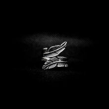 Cargar imagen en el visor de la galería, ANILLO PLUMA
