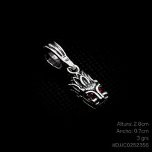 Cargar imagen en el visor de la galería, DIJE QUETZALCÓATL CHICO
