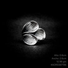 Cargar imagen en el visor de la galería, ANILLO PETALOS
