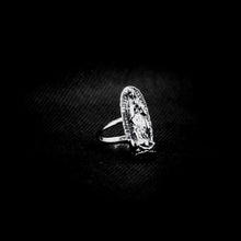 Cargar imagen en el visor de la galería, ANILLO VIRGEN DE GUADALUPE
