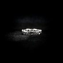 Cargar imagen en el visor de la galería, ANILLO CORAZONES ENTRELAZADOS
