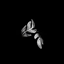 Cargar imagen en el visor de la galería, ANILLO HOJAS DE LAUREL

