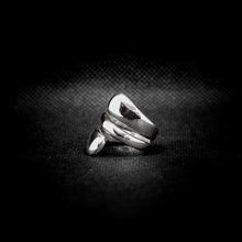 Cargar imagen en el visor de la galería, ANILLO ABSTRACTO
