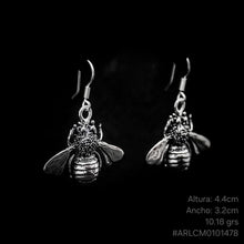 Cargar imagen en el visor de la galería, ARETES ABEJA
