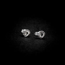 Cargar imagen en el visor de la galería, ARETES ENTRELAZADOS MINIMALISTAS

