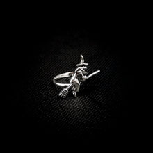 Cargar imagen en el visor de la galería, ANILLO BRUJA
