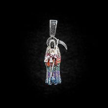 Cargar imagen en el visor de la galería, DIJE SANTA MUERTE 7 POTENCIAS
