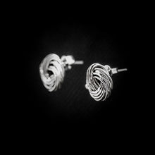 Cargar imagen en el visor de la galería, ARETES ENTRELAZADOS
