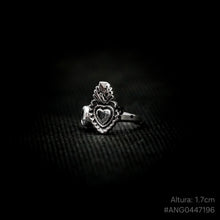 Cargar imagen en el visor de la galería, ANILLO CORAZÓN CON ZIRCONIA
