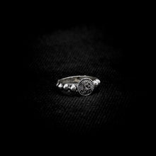 Cargar imagen en el visor de la galería, ANILLO VIRGEN DE GUADALUPE
