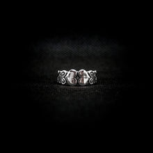 Cargar imagen en el visor de la galería, ANILLO CORAZONES Y MARIPOSAS
