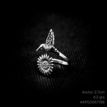 Cargar imagen en el visor de la galería, ANILLO COLIBRÍ CON GIRASOL
