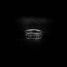 Cargar imagen en el visor de la galería, ANILLO DE LA SUERTE BANDA GIRATORIA
