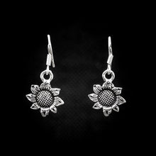 Cargar imagen en el visor de la galería, ARETE GIRASOLES

