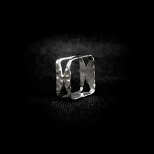 Cargar imagen en el visor de la galería, ANILLO MINIMALISTA CUADRADO
