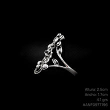 Cargar imagen en el visor de la galería, ANILLO FLORAL
