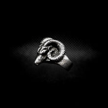 Cargar imagen en el visor de la galería, ANILLO BORREGO CIMARRÓN
