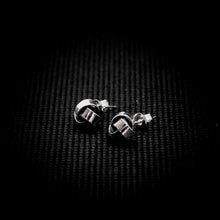 Cargar imagen en el visor de la galería, ARETES ENTRELAZADOS
