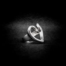 Cargar imagen en el visor de la galería, ANILLO CORAZÓN SILUETA
